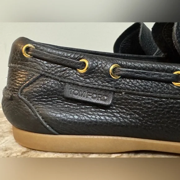 TOM FORD $1000 Black Leather Moccasins Boat Shoes Tassel Loafers Authentic 9.5